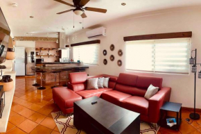 Large 2 bedroom 2 bathroom perfect for families!